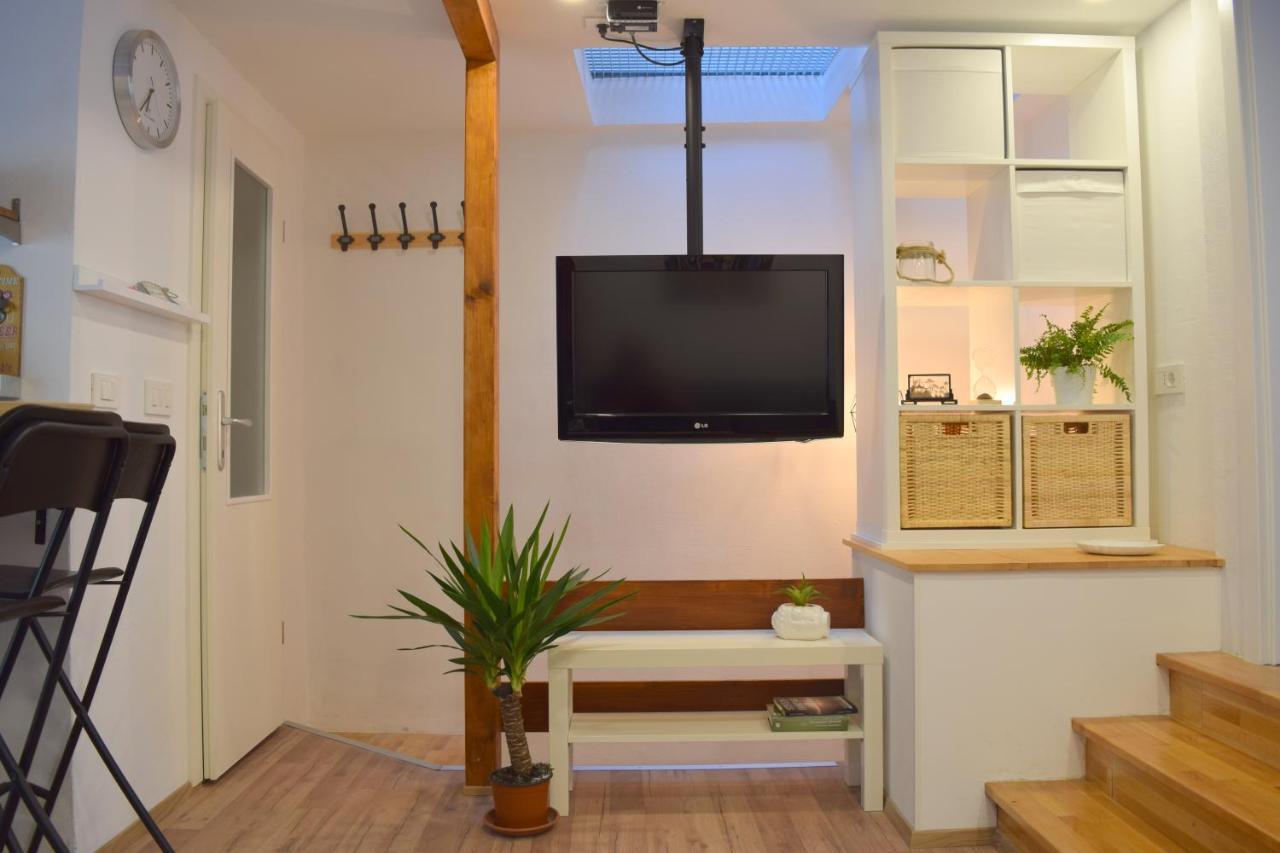 Apartment Andrej Piran Bagian luar foto